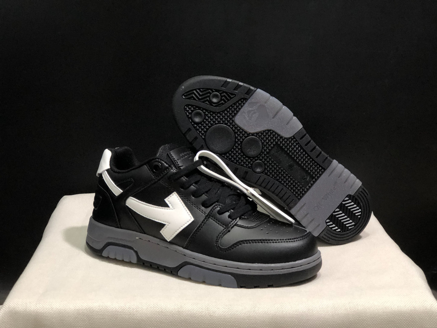 OFF-WHITE Out Of Office Black Gray White