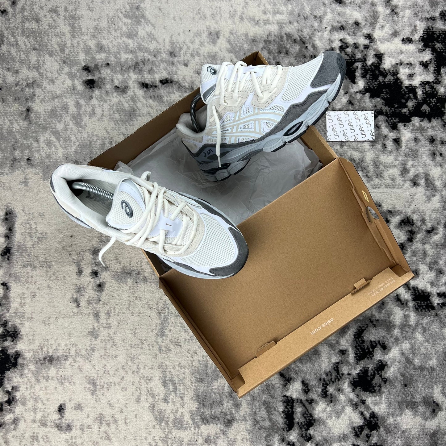 ASICS GEL NYC - CREAM / WHITE