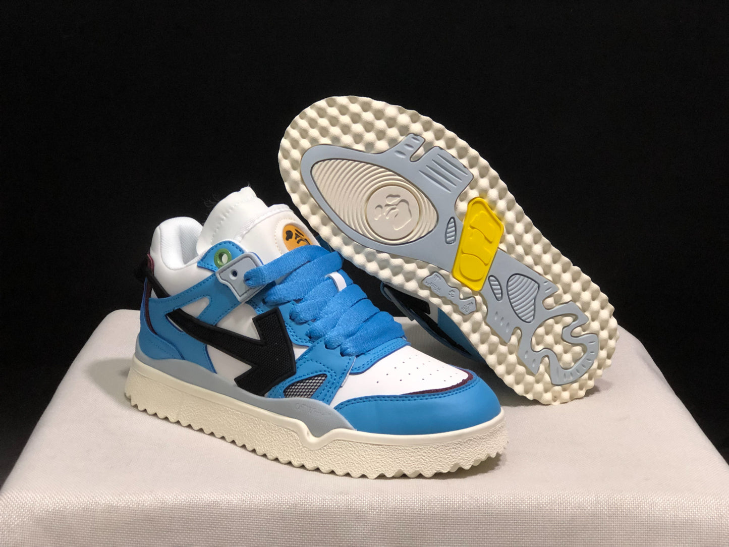Off-White Out Of Office blue black