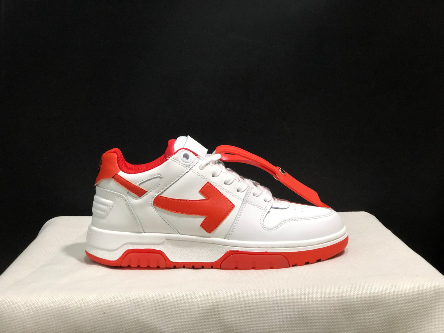 Off-White Out of Office Low White Red