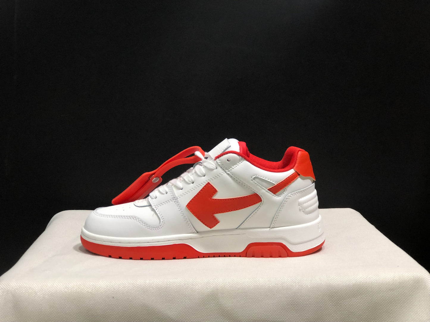 Off-White Out of Office Low White Red
