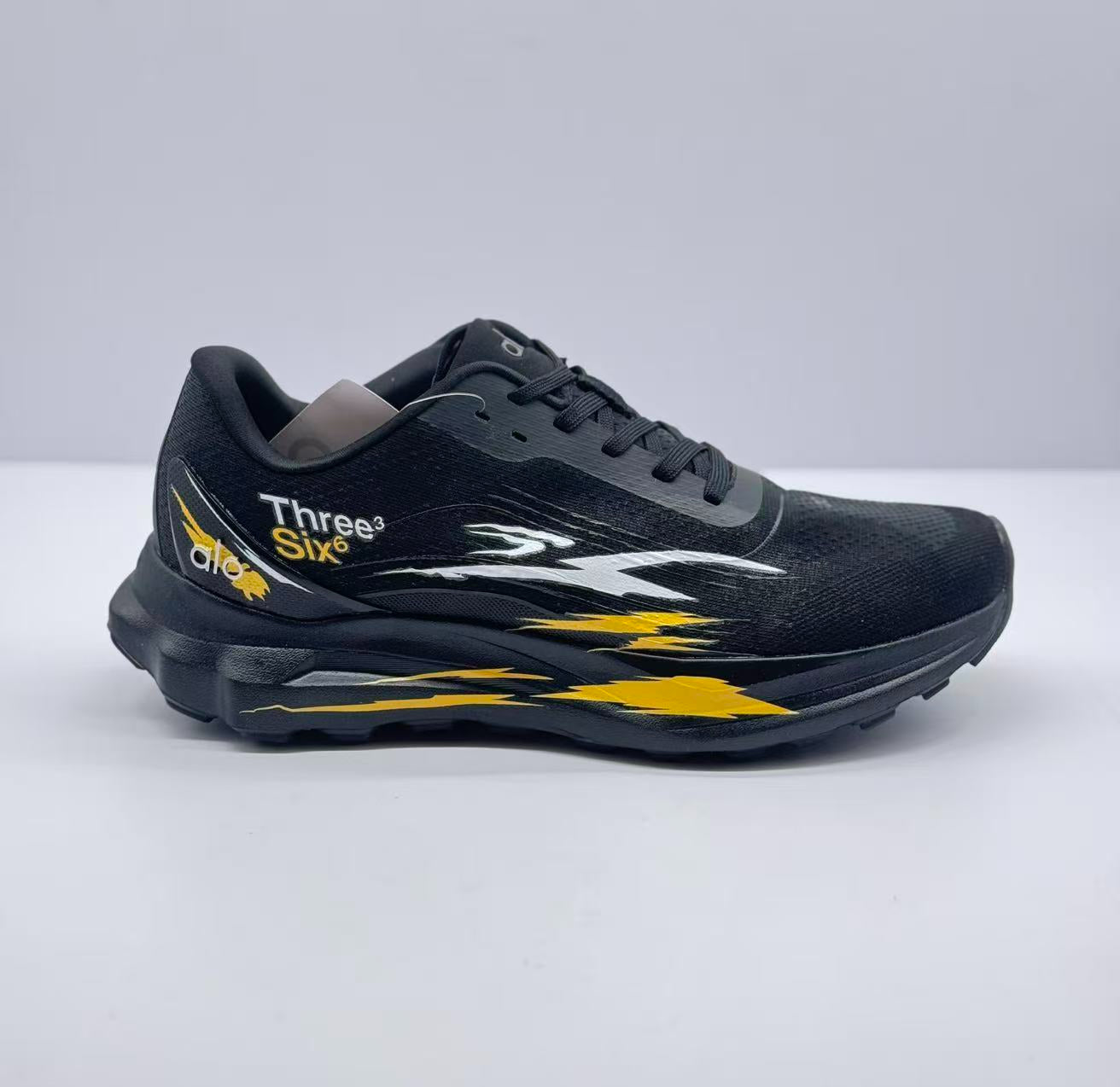ALO running Blackyellow graffiti shoes