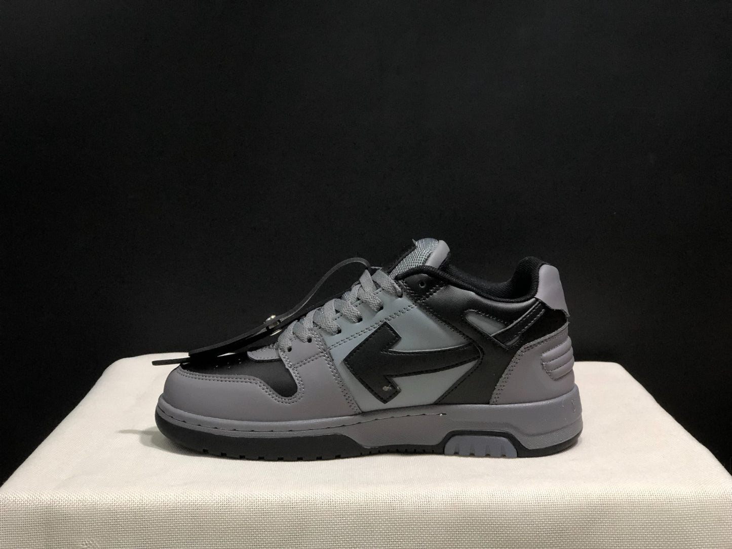Off-White Out of Office Black Gradient