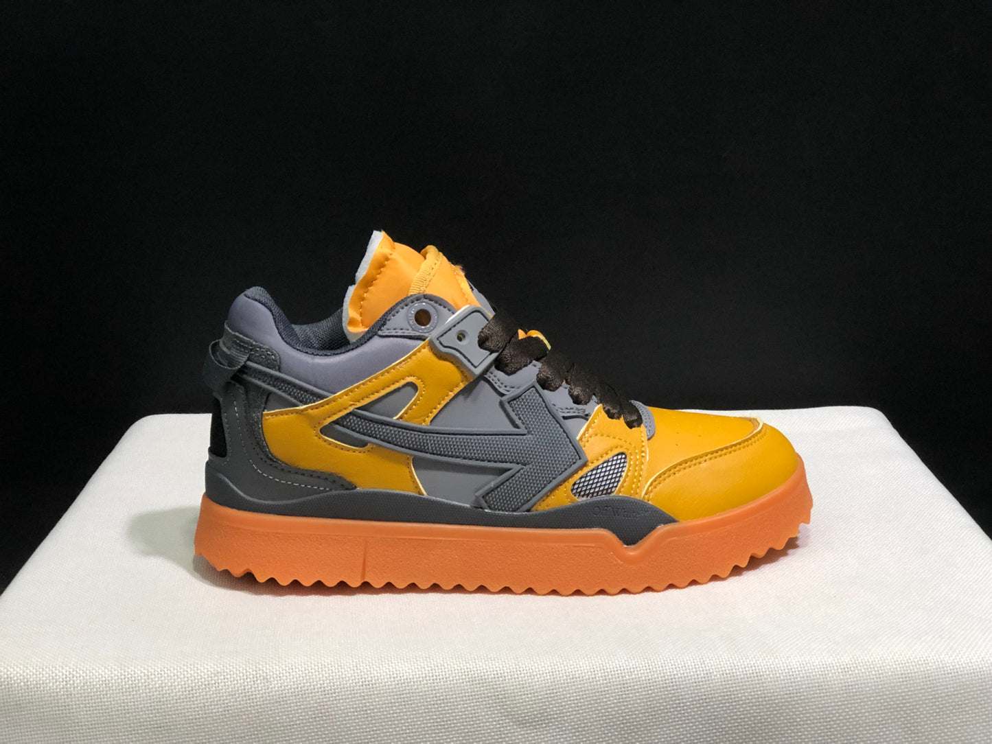 OFF-WHITE Gray Orange