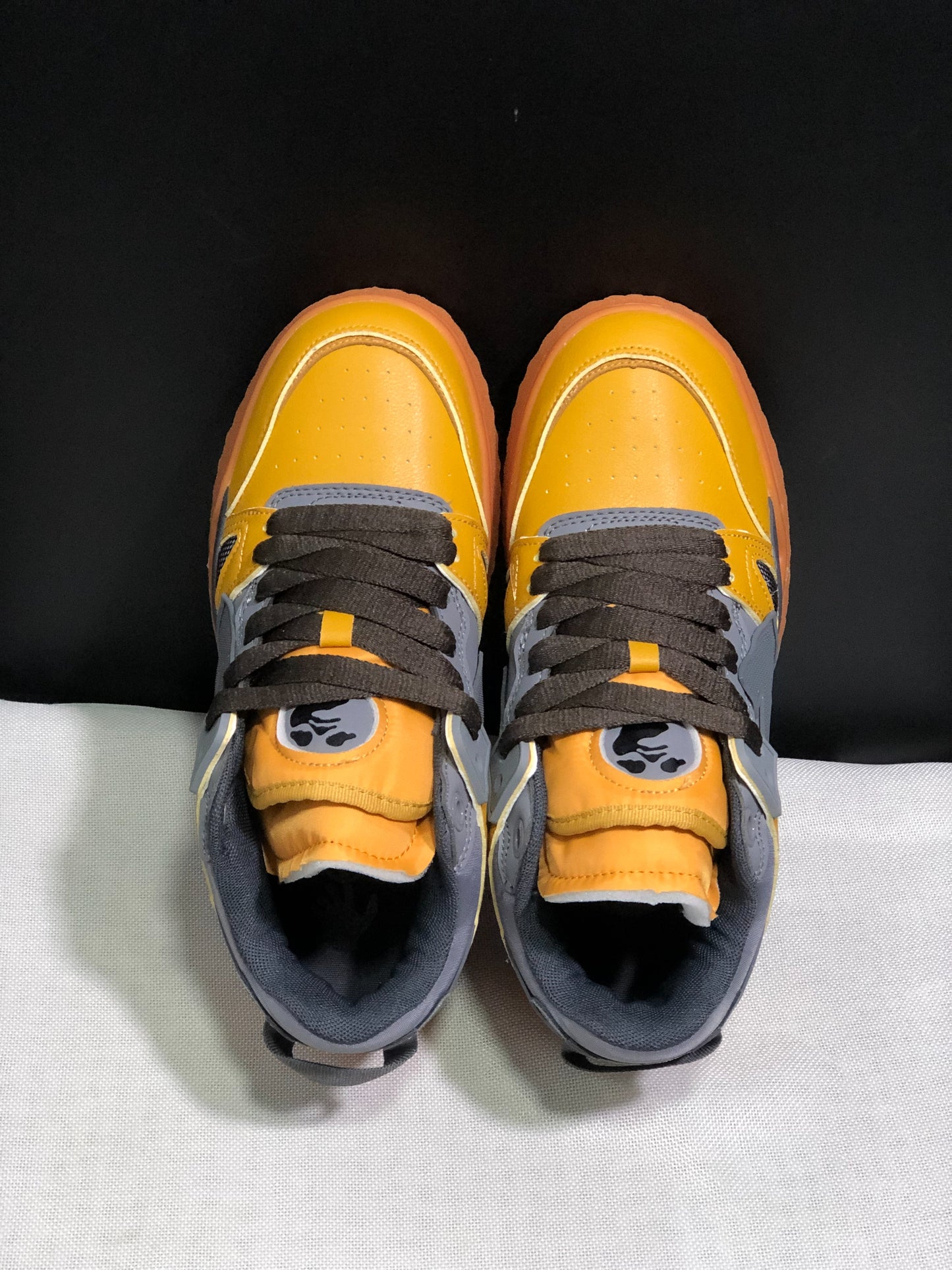 OFF-WHITE Gray Orange
