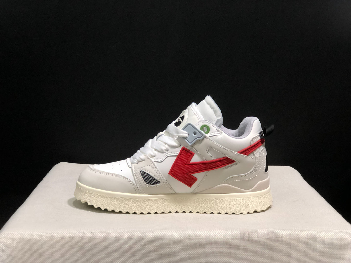 Off-White Mid-Top Sponge Sneakers White and Red