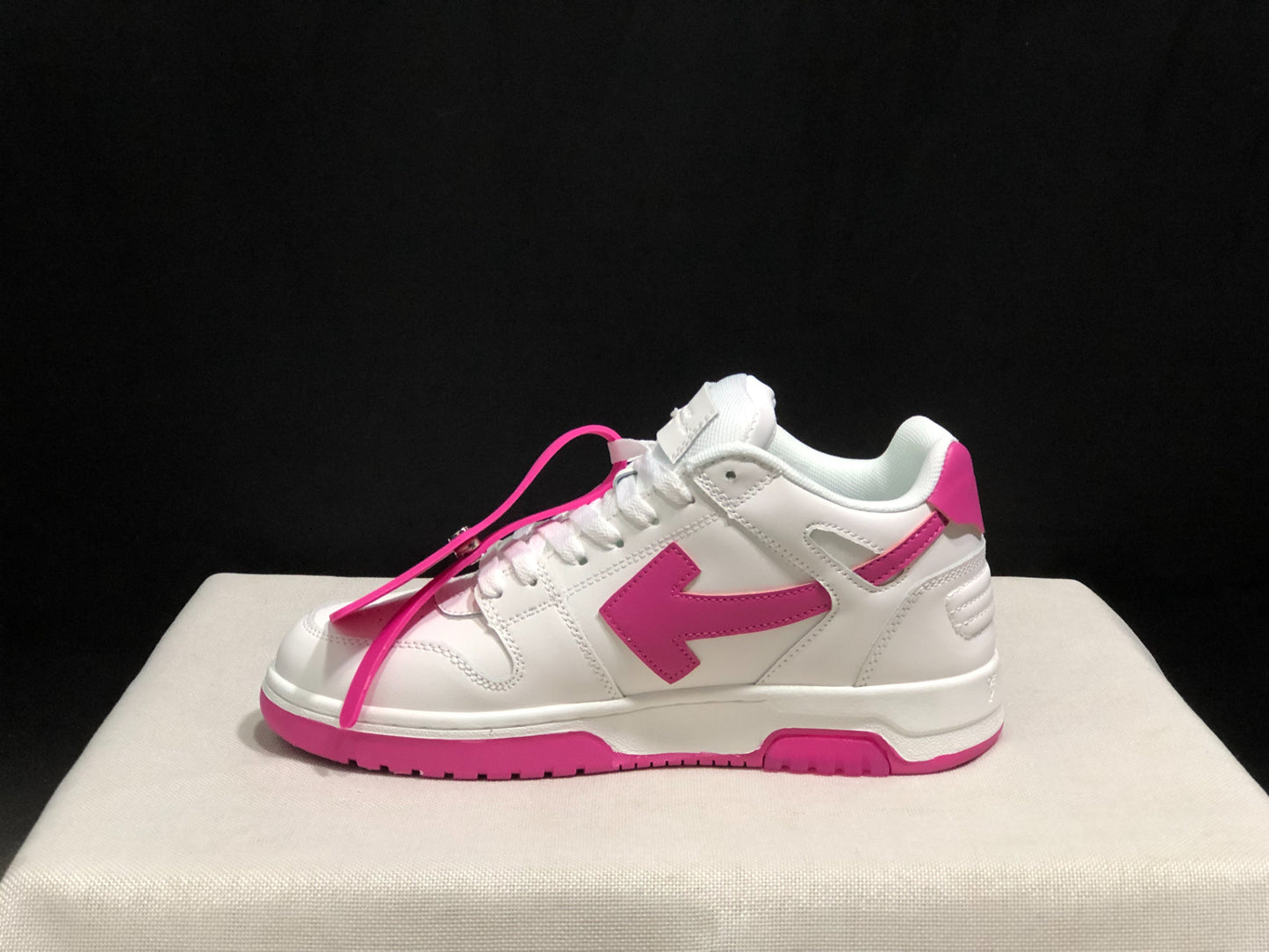 Off-White  out of office sneakers - white