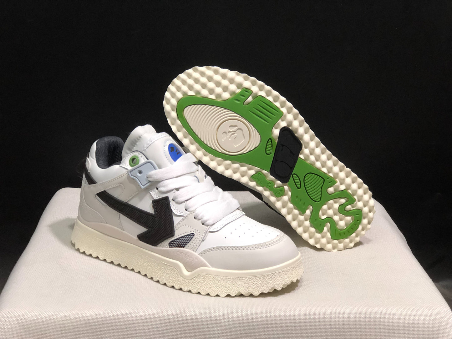 Off-White White & Black