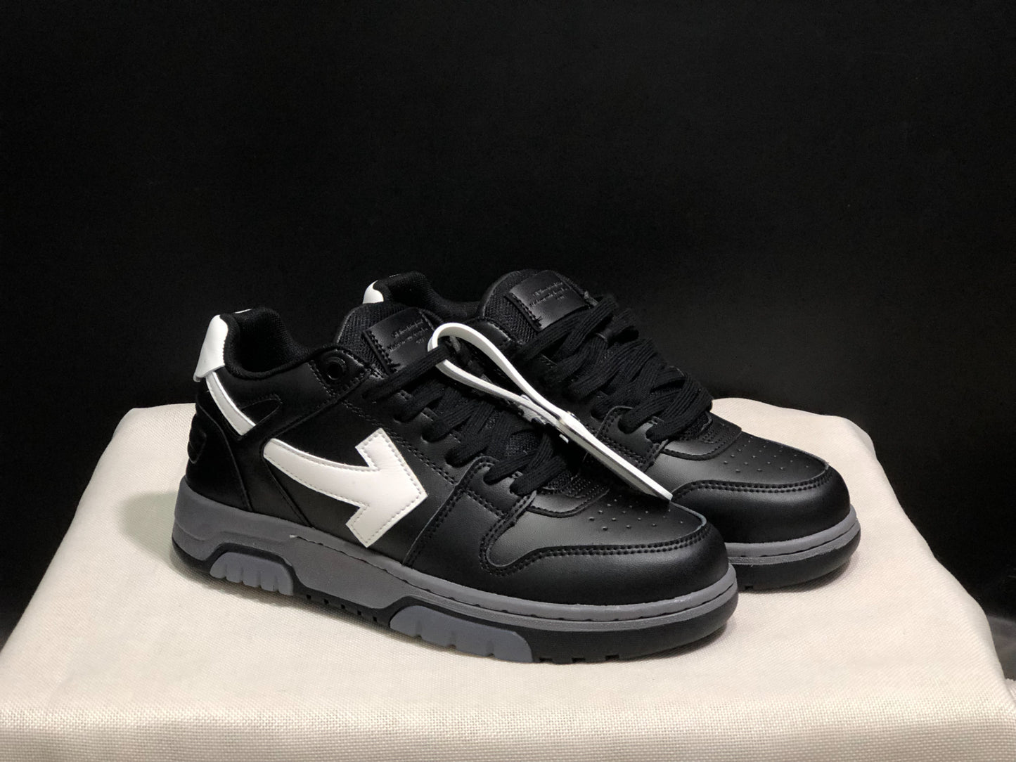 OFF-WHITE Out Of Office  Black Gray White