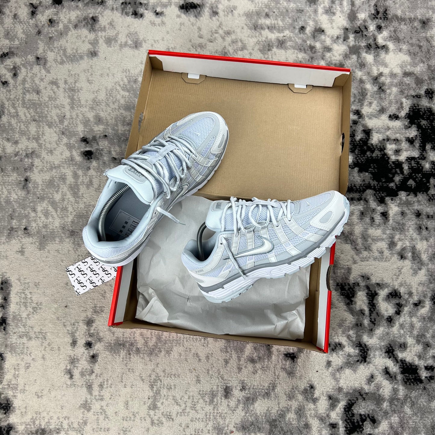NIKE P-6000 - SUMMIT WHITE