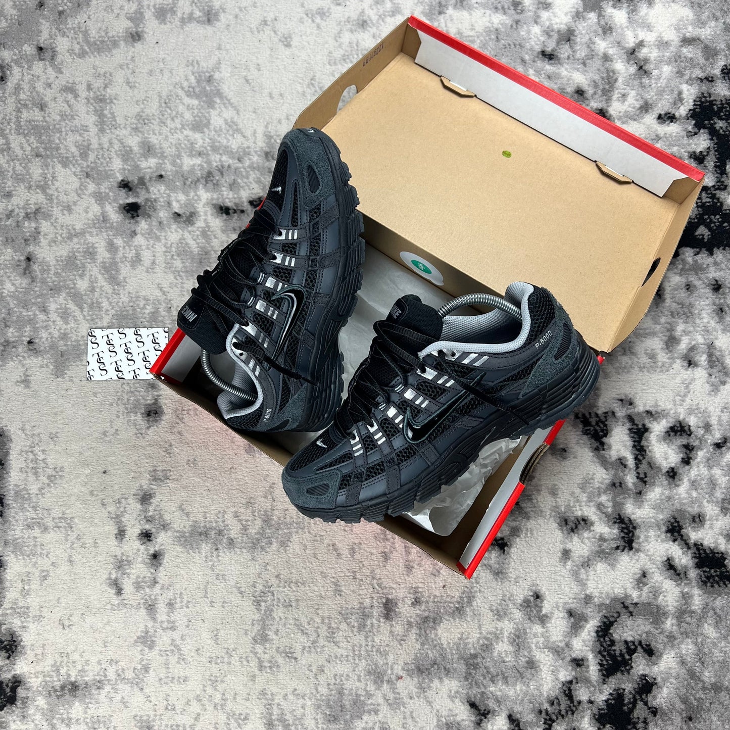 NIKE P-6000 - ANTHRACITE / BLACK