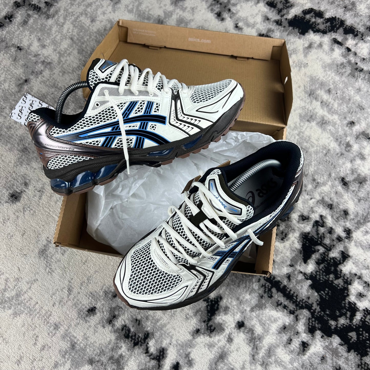 ASICS KAYANO 14 - CREAM / BLUE COAST