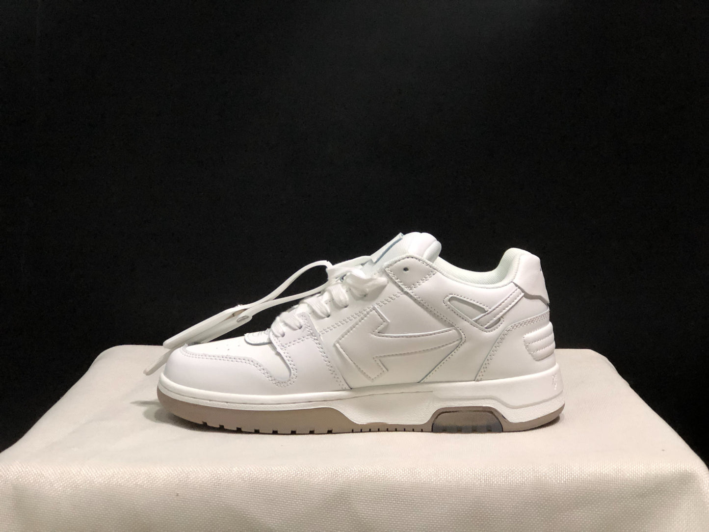 OFF-WHITE Out Of Office White