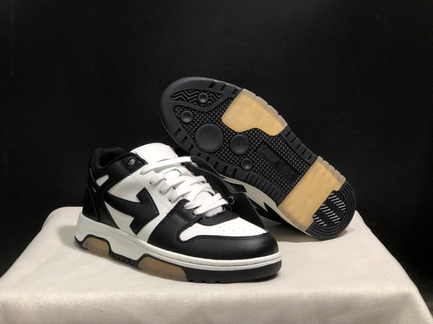 Off-White Out Of Office Low For Walking Black
