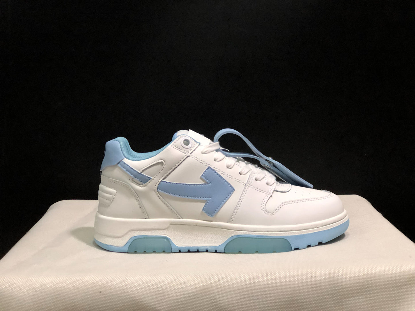 Off-White Sponge Mid Top White Light Blue Sneaker