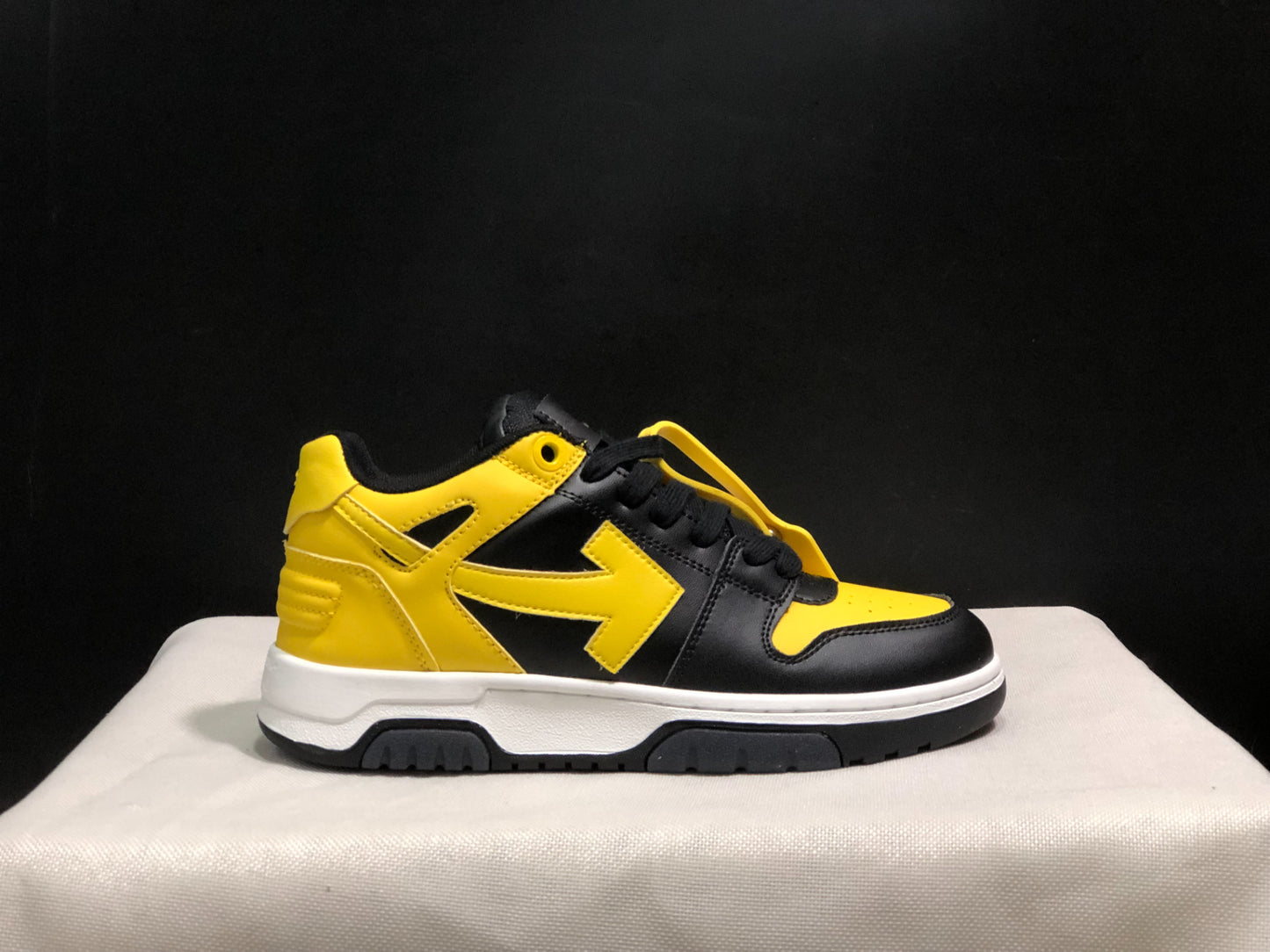 Out Of Office Sneakers Black & Yellow